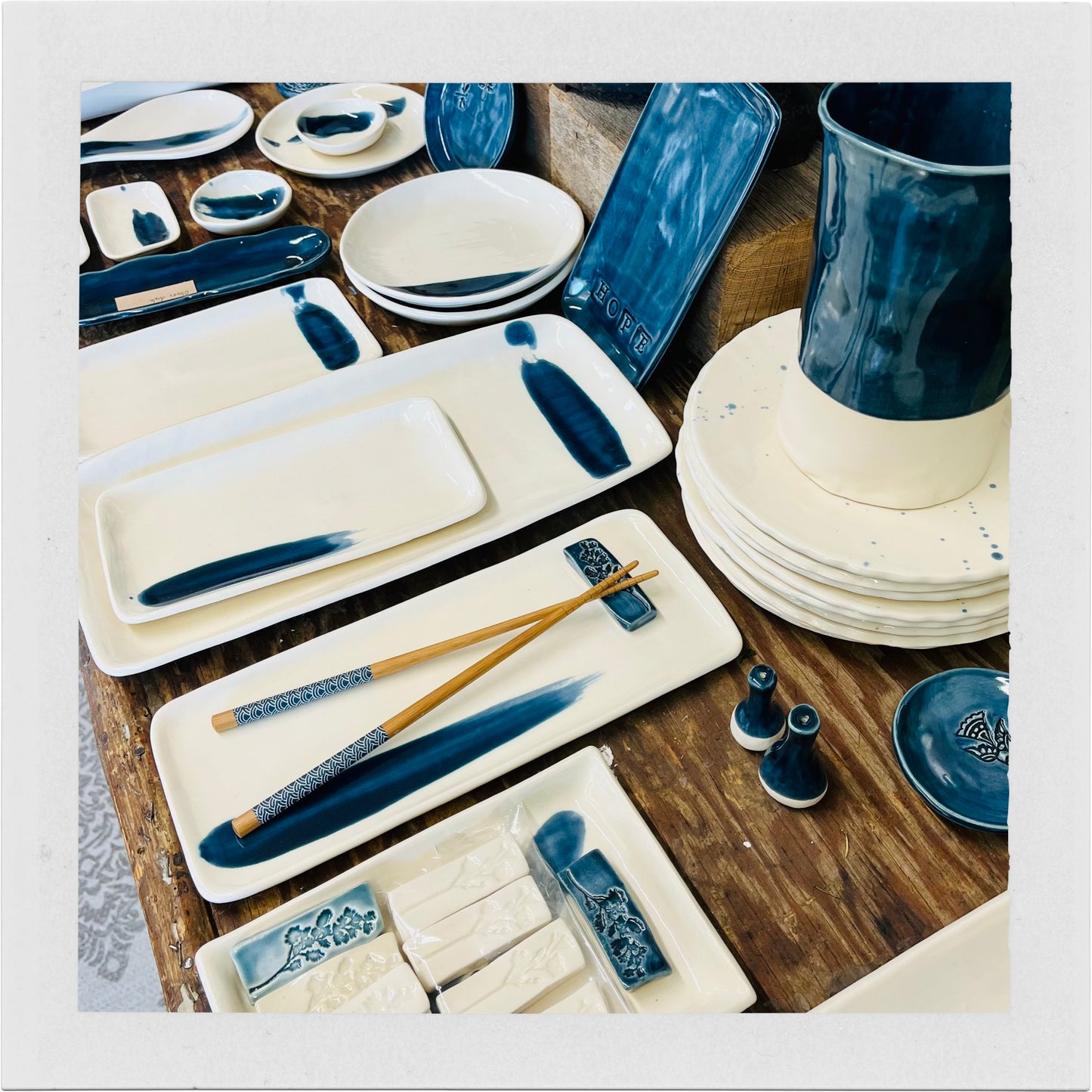 Serving bowl - Brushstroke design