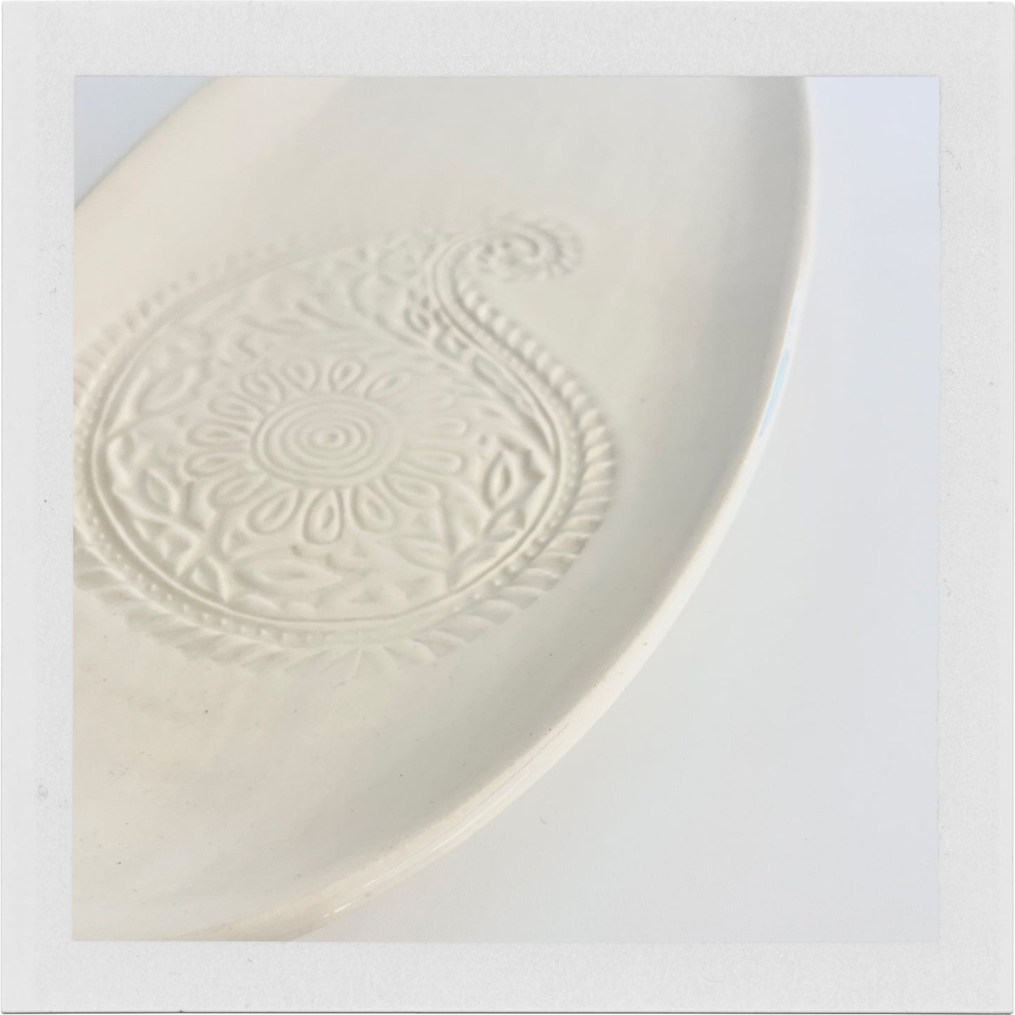 Oval serving tray - Paisley design