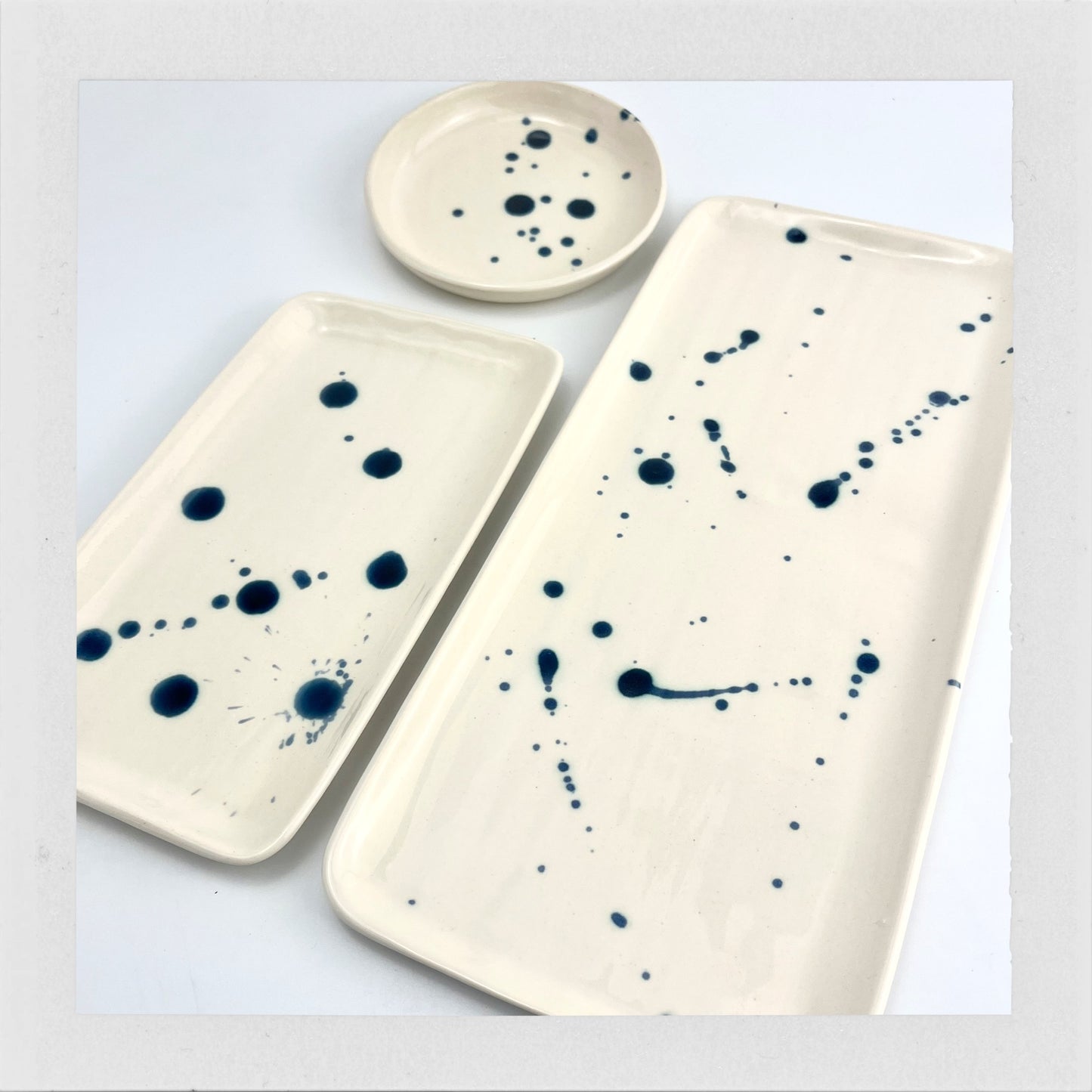 Medium Tray - Contemporary Design